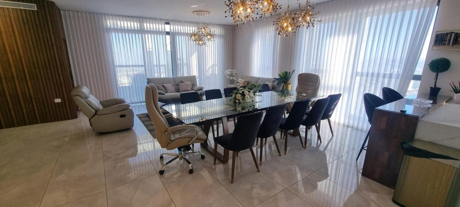 Jtower Royal Suites - Alefimmoed Jerusalem Exterior photo
